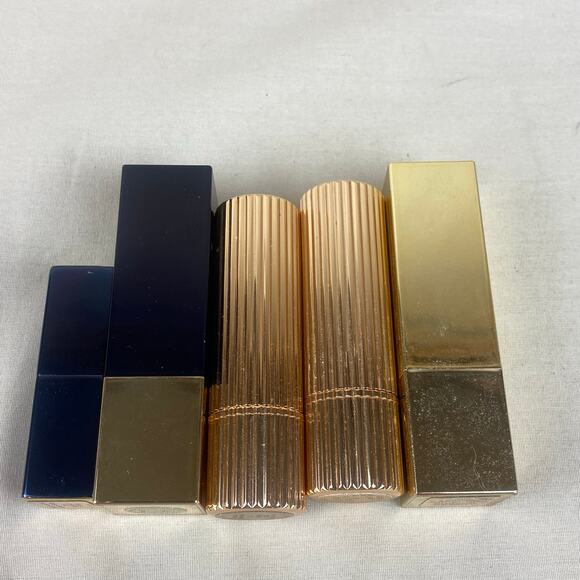 Estée Lauder Lipsticks - Defiant Coral Frosted Apricot Copper Coral Complex - Picture 4 of 4